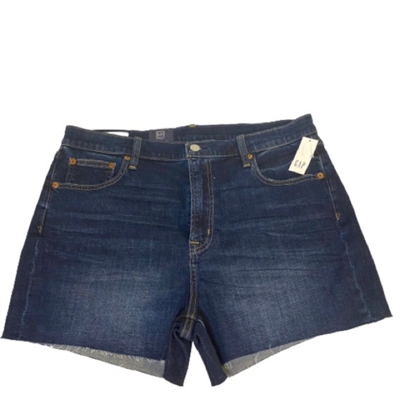 Gap Shorts - Picture 5 of 5